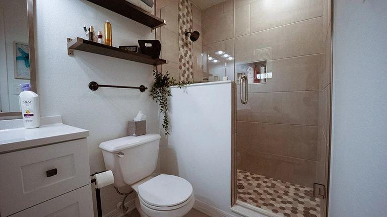 Bathroom Renovation in Florida | Expenses, Styles & Professional Tips