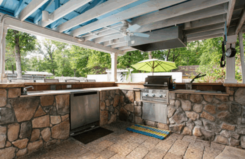 Outdoor Kitchens