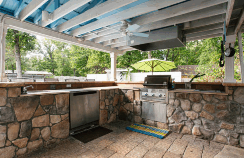 Outdoor Kitchens
